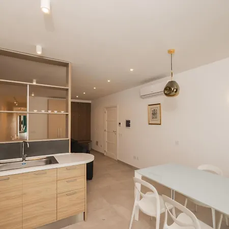 Swieqi 3 Bedroom 1 דירה Is-Swieqi